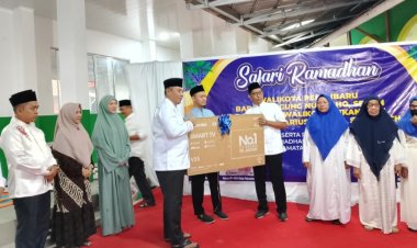 Agung Nugroho Sapa Warga Tenayan Raya, Pemko Pekanbaru Pasang WiFi Gratis di Masjid