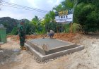 Wujudkan Program TMAB, Satgas TMMD ke-129 Kodim 0313/KPR Rampungkan Pengecoran Lantai Fondasi di Pelalawan
